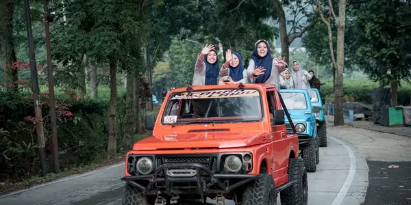 Paket 6 Outbound Kemuning