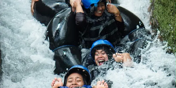 Paket 7 Outbound Kemuning