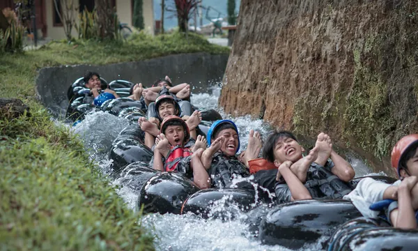 River Tubing Kemuning